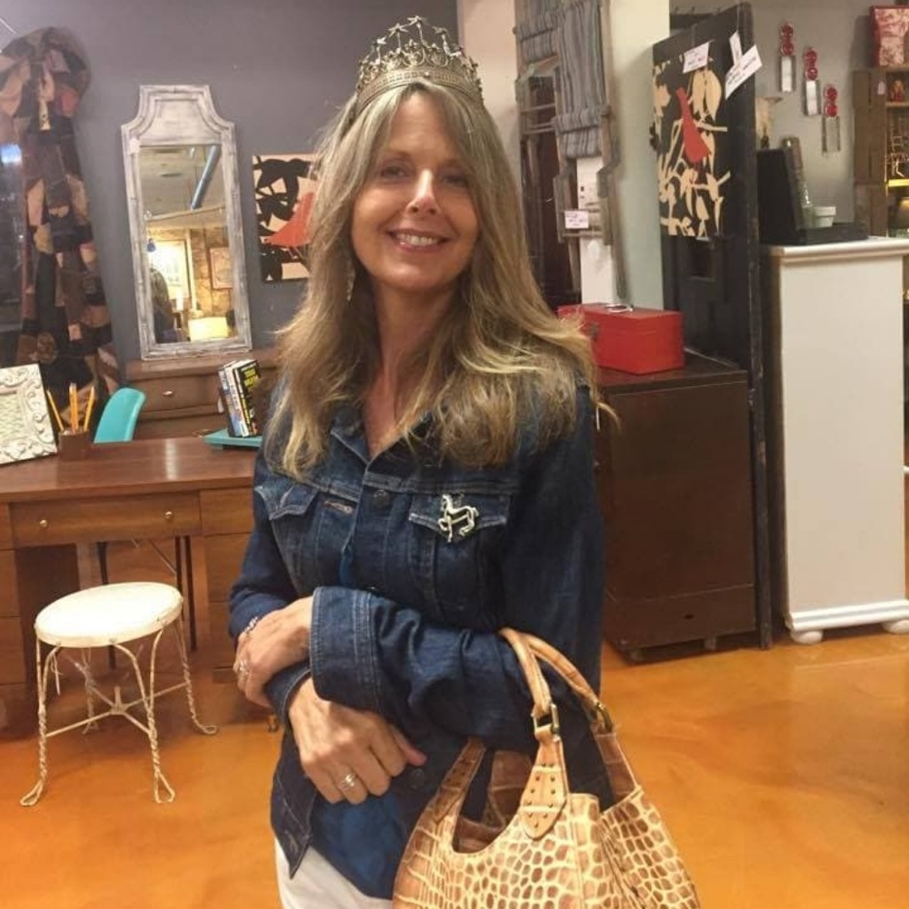 Meet your Posher, Pluma